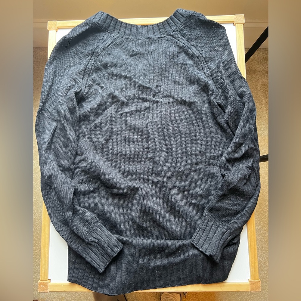 Old Navy Maternity Sweater - Picture 7 of 7